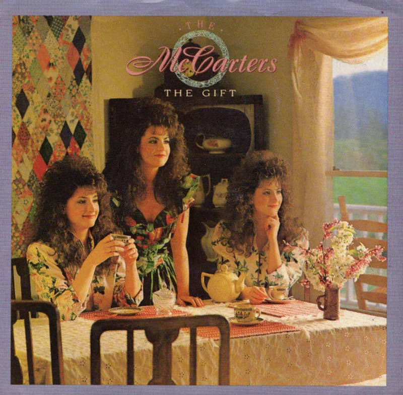 7" Single: The McCarters - The Gift / Loving You