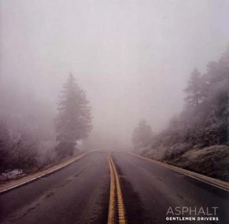 GENTLEMEN DRIVERS Asphalt