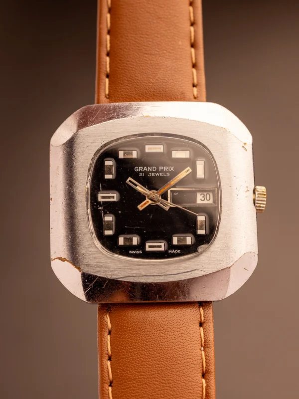 Grand Prix; Cushion Dial (Ref. Unknown) (40mm; Manual)