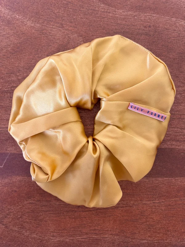 Lily Forbes XXL Silk Scrunchie Astroturf