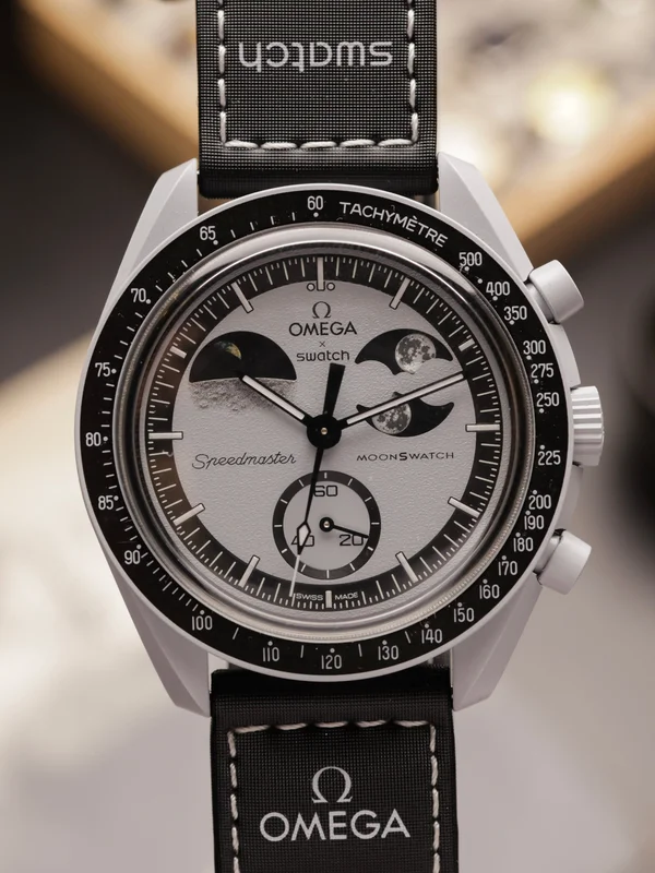 Omega  Swatch Bioceramic Moonswatch  Mission to Earthphase