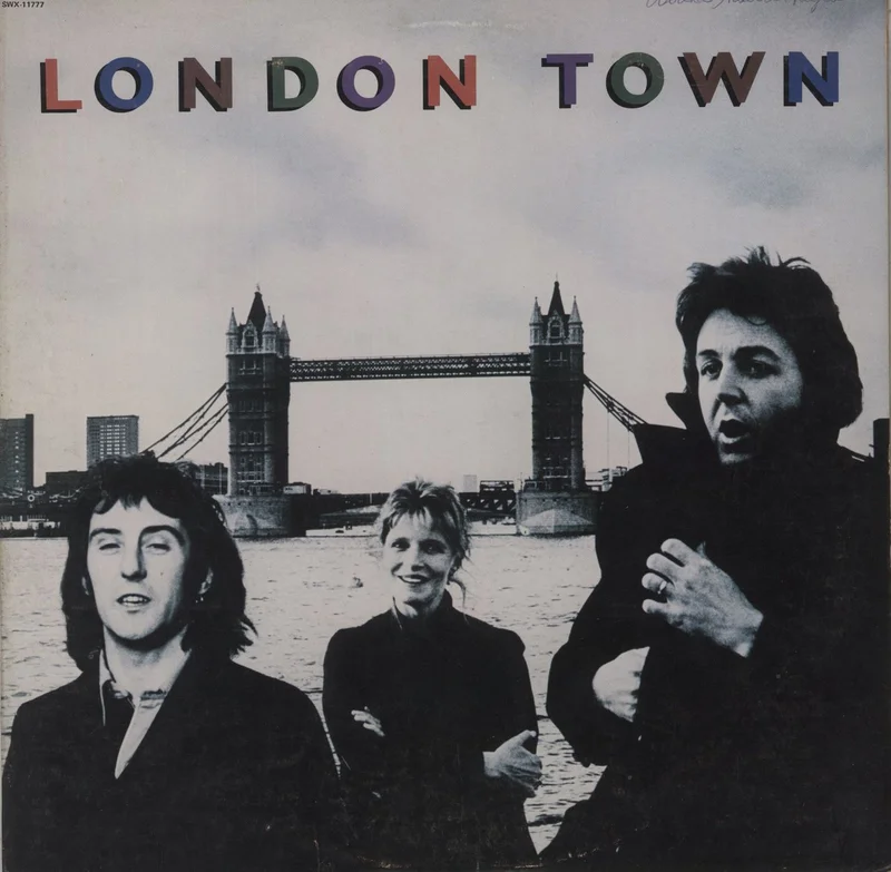 Paul McCartney and Wings London Town + Poster - VG Canadian Vinyl LP