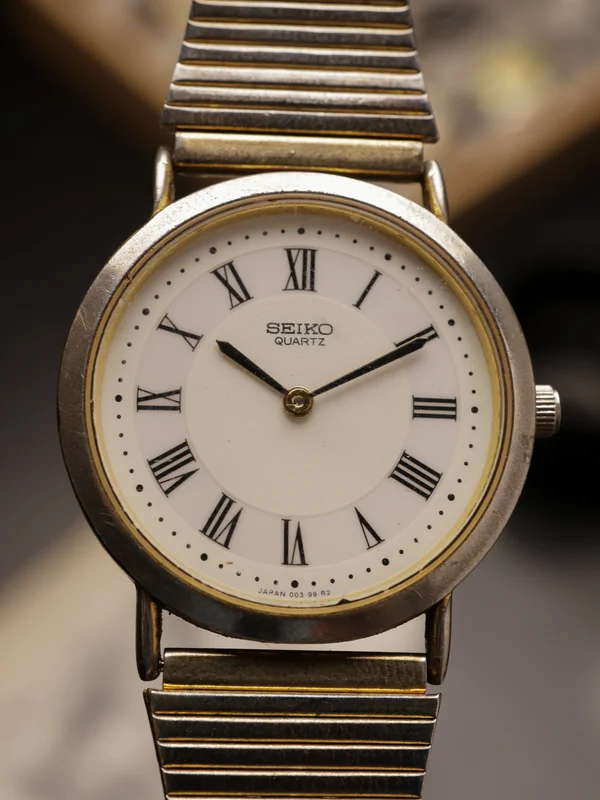 Seiko-[36mm] Quartz (Ref. 2F30 0H020)