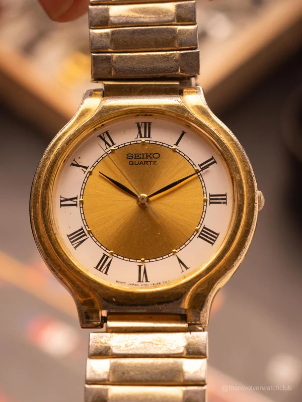 Seiko JDM Quartz (Ref. V701-6K69) (35mm; Quartz)