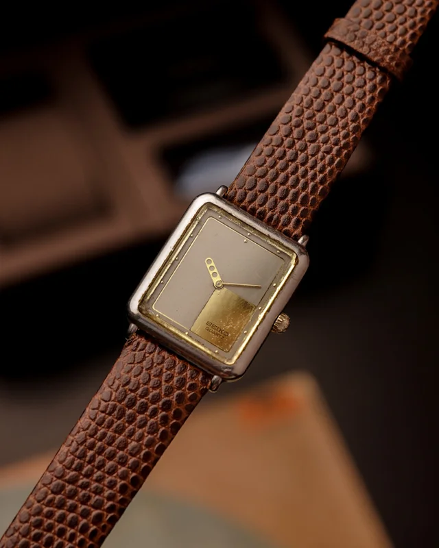 Seiko Quartz - [28x30mm]