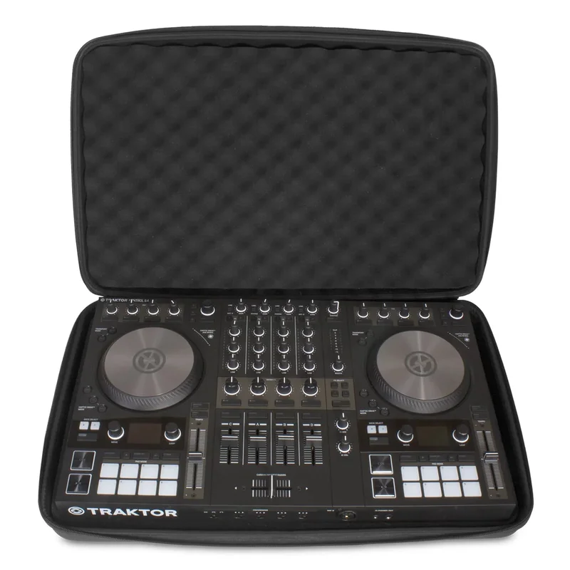 UDG - U8309BL Creator NI Traktor Kontrol S4 MK3/ S2 MK3 Hardcase Black [Hardcase]