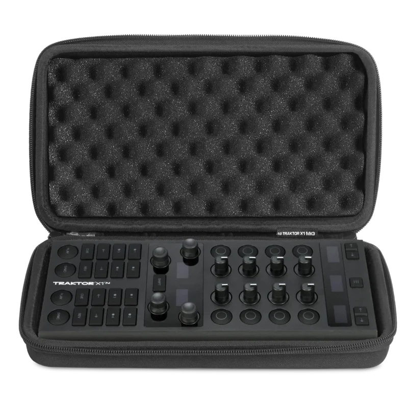 UDG - U8503BL Creator NI Traktor Z1 MK2/ X1 MK3/ Reloop Mixtour Pro Black [Hardcase]